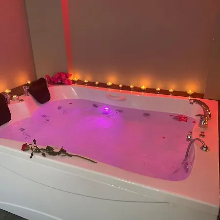 Lotus In Camli Village, Jacuzzi And Pool Villa *